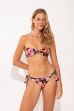 Laden Sie das Bild in den Galerie-Viewer, Bottom Jolie Italy
