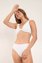 Laden Sie das Bild in den Galerie-Viewer, Bottom Sand-White Kora
