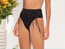 Laden Sie das Bild in den Galerie-Viewer, Bottom Shimmer-Black Belted-High-Waist
