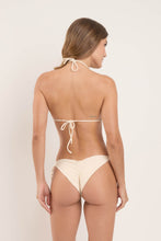 Laden Sie das Bild in den Galerie-Viewer, Bottom Touch-Natural Frufru
