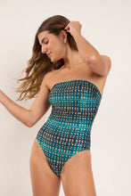 Laden Sie das Bild in den Galerie-Viewer, Brisa Cleo
