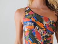 Laden und Abspielen von Videos im Galerie-Viewer, Video: Rio De Sol Badeanzug Jungle Maeve
