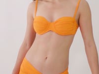 Laden und Abspielen von Videos im Galerie-Viewer, Video: Rio De Sol Strandrock Bio-Laranjada Skirt Knot
