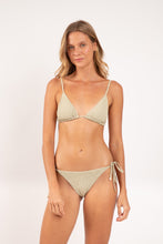 Laden Sie das Bild in den Galerie-Viewer, Model Front: Rio De Sol Unterteil Bottom Brisa-Pistache Lacinho
