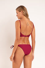 Laden Sie das Bild in den Galerie-Viewer, Model Back: Rio De Sol Unterteil Bottom Touch-Carmim Ibiza-Comfy
