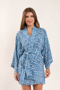 Model Front: Rio De Sol Kaftans/Cover-Ups Chuva Kimono