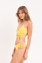 Laden Sie das Bild in den Galerie-Viewer, Image 08: Rio De Sol Set Set Amarelo Kate Madrid
