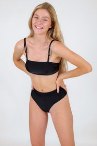 Model Front: Rio De Sol Oberteil Top Shimmer-Black Bandeau-Reto