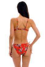 Laden Sie das Bild in den Galerie-Viewer, Model Back: Rio De Sol Oberteil Top Wildflowers Balconet-Pushup
