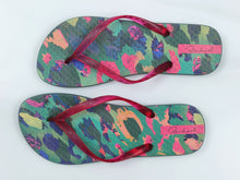 Laden Sie das Bild in den Galerie-Viewer, Product Front: Rio De Sol Flip-Flop Wilds Slim
