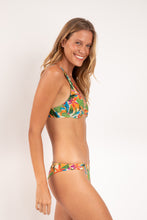 Laden Sie das Bild in den Galerie-Viewer, Top Tropical Chantal

