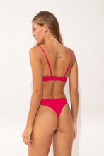 Laden Sie das Bild in den Galerie-Viewer, Model Back: Wednesday In Hawaii By Rio De Sol Unterteil Bottom Guava Sunset

